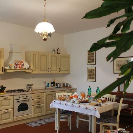 Terrazze Dell'Artista Bed and Breakfast Saletto Εξωτερικό φωτογραφία